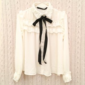Zara ruffle blouse S